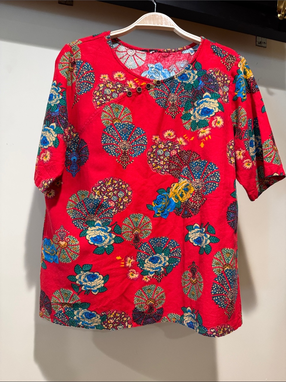 Red Floral Short-Sleeve Women's Tee with Button Detail